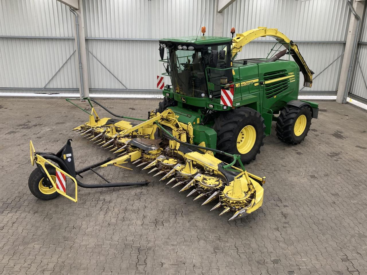 John Deere 7750i - Koristusmasin: pilt 1 John Deere 7750i - Koristusmasin: pilt 1