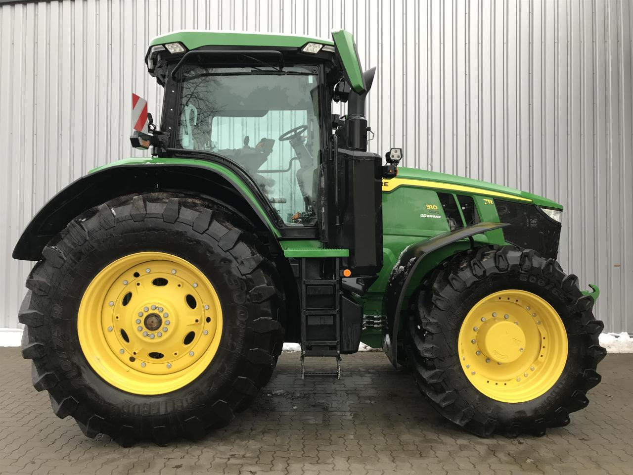 John Deere 7R 310 - Traktor: pilt 2 John Deere 7R 310 - Traktor: pilt 2