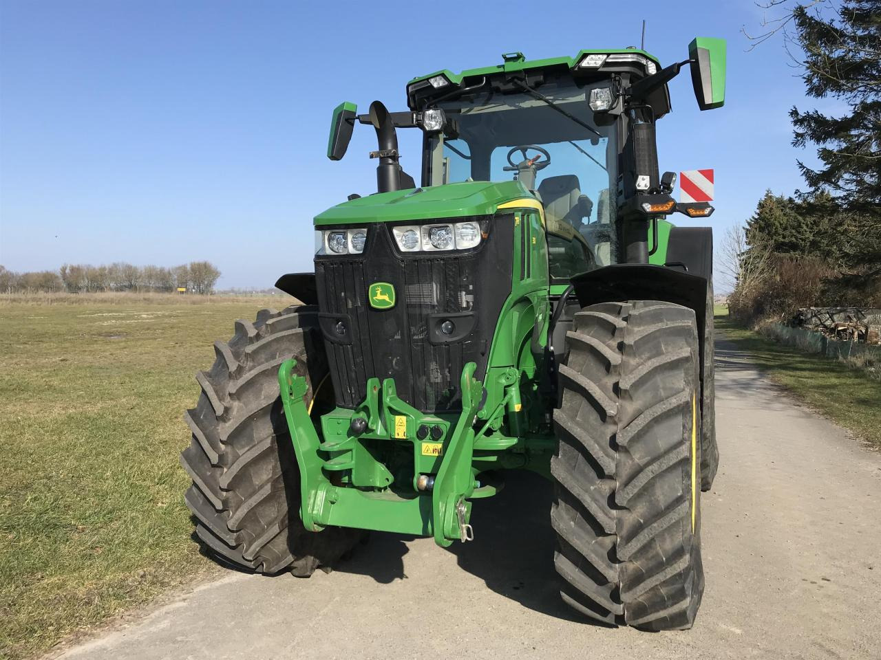 John Deere 7R 310 - Traktor: pilt 3 John Deere 7R 310 - Traktor: pilt 3