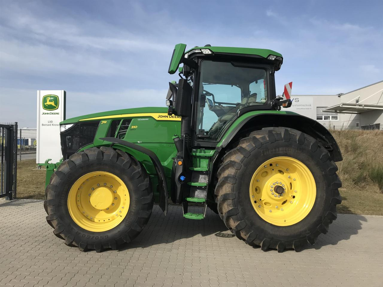John Deere 7R 310 - Traktor: pilt 1 John Deere 7R 310 - Traktor: pilt 1