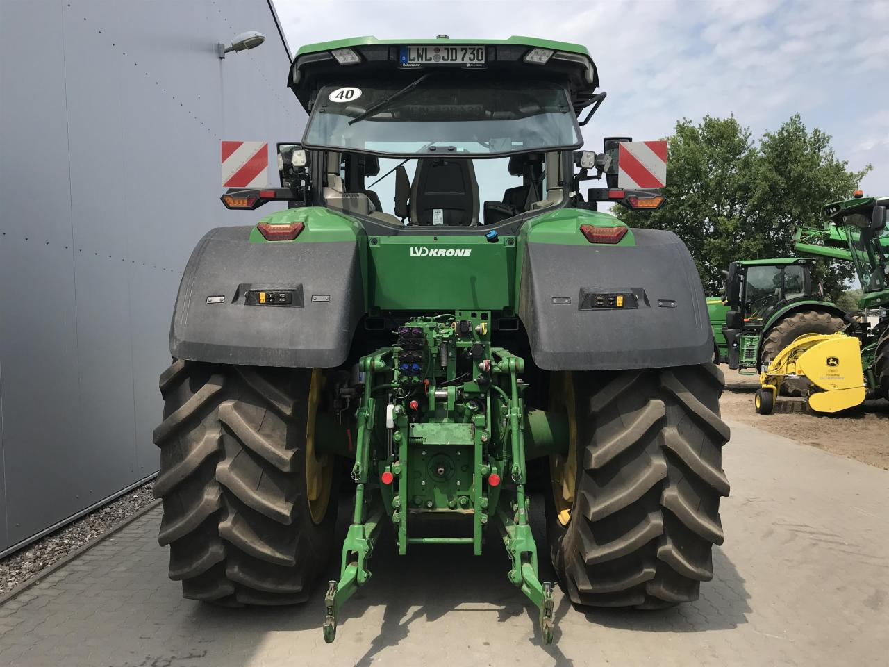 John Deere 7R 330 - Traktor: pilt 5 John Deere 7R 330 - Traktor: pilt 5