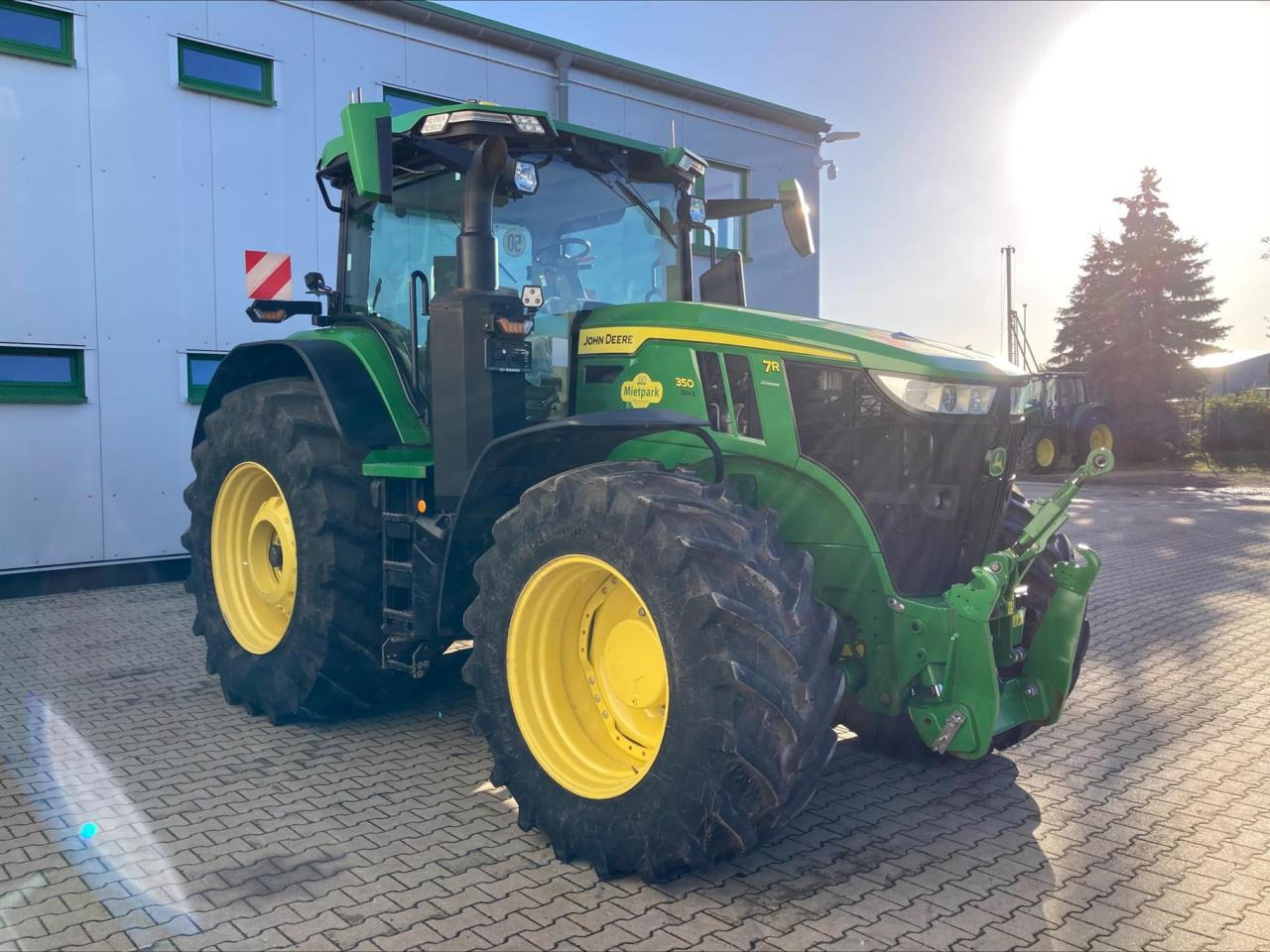John Deere 7R 350 - Traktor: pilt 2 John Deere 7R 350 - Traktor: pilt 2