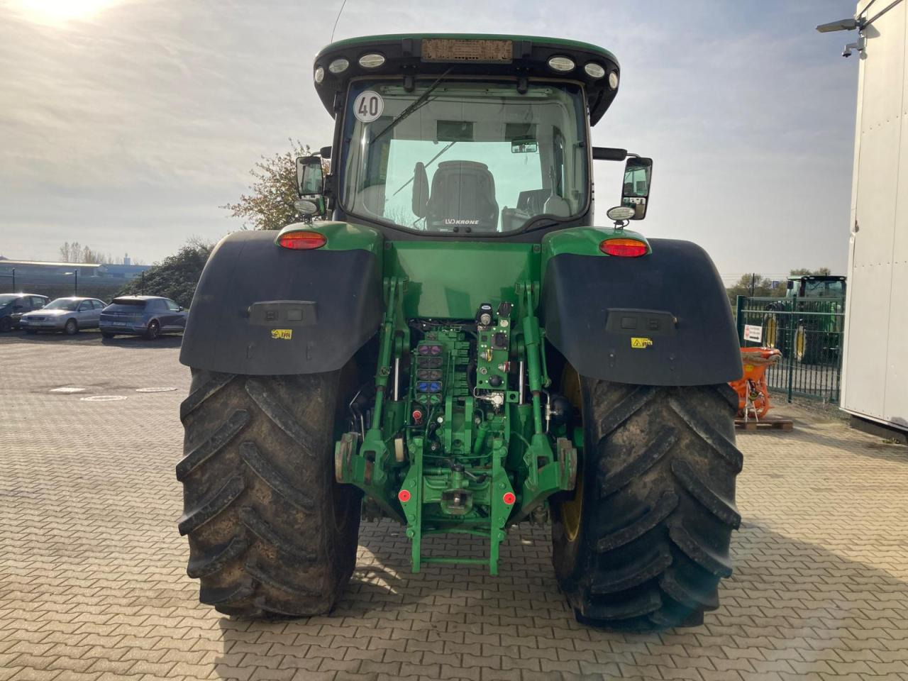 Traktor John Deere 8370R: pilt 6