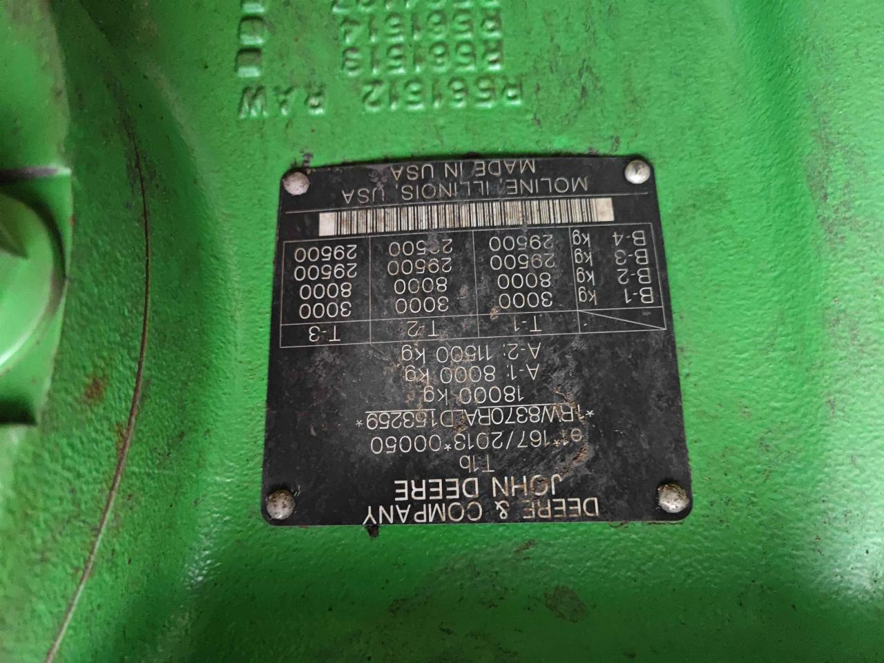 Traktor John Deere 8370R: pilt 8 Traktor John Deere 8370R: pilt 8