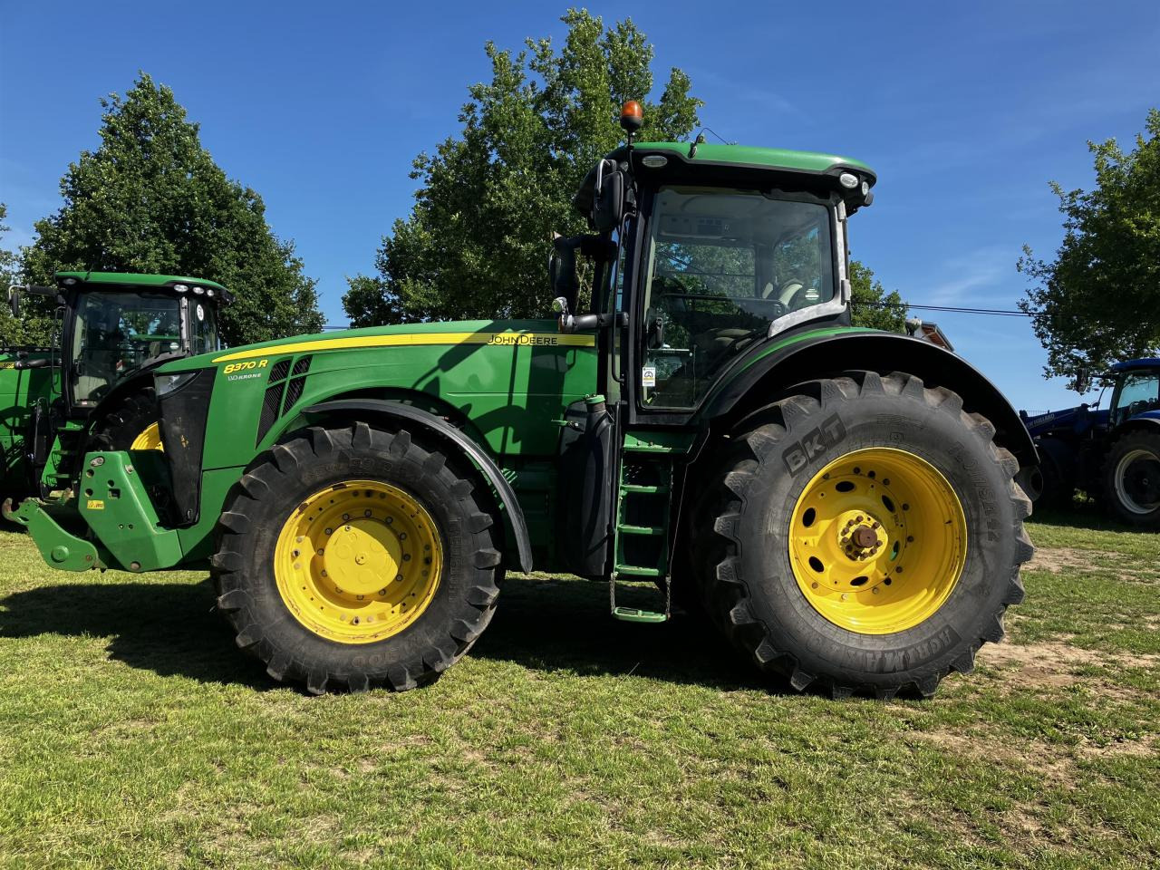 John Deere 8370R - Traktor: pilt 1 John Deere 8370R - Traktor: pilt 1