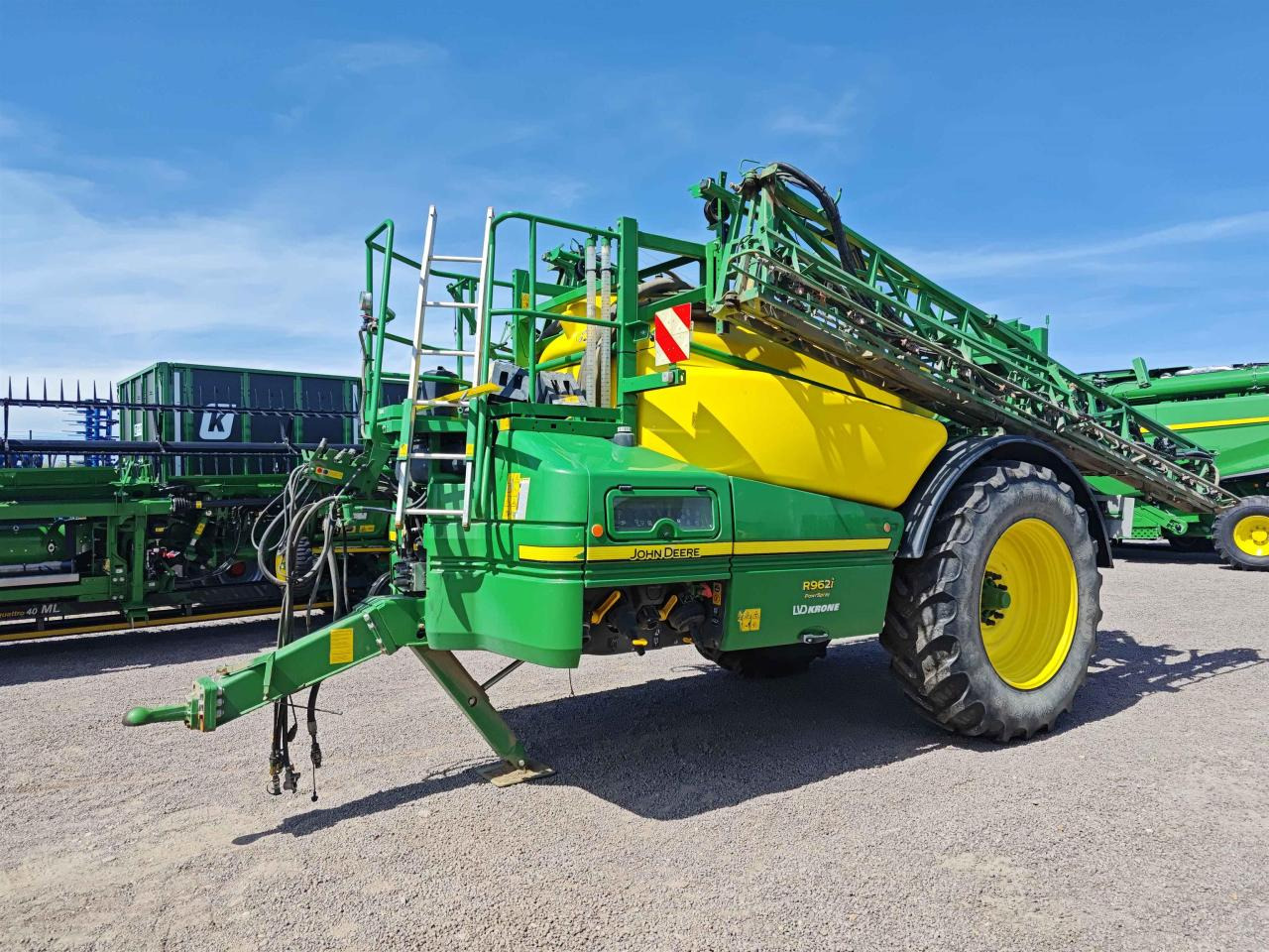 John Deere R962i - Järelveetav pritsija: pilt 1 John Deere R962i - Järelveetav pritsija: pilt 1