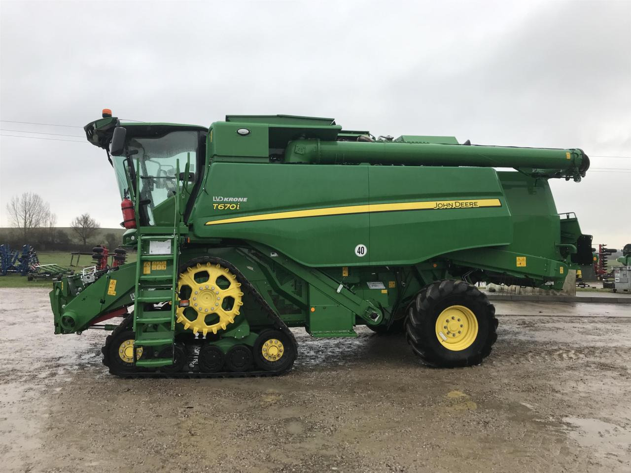 John Deere T670 - Kombain: pilt 1 John Deere T670 - Kombain: pilt 1
