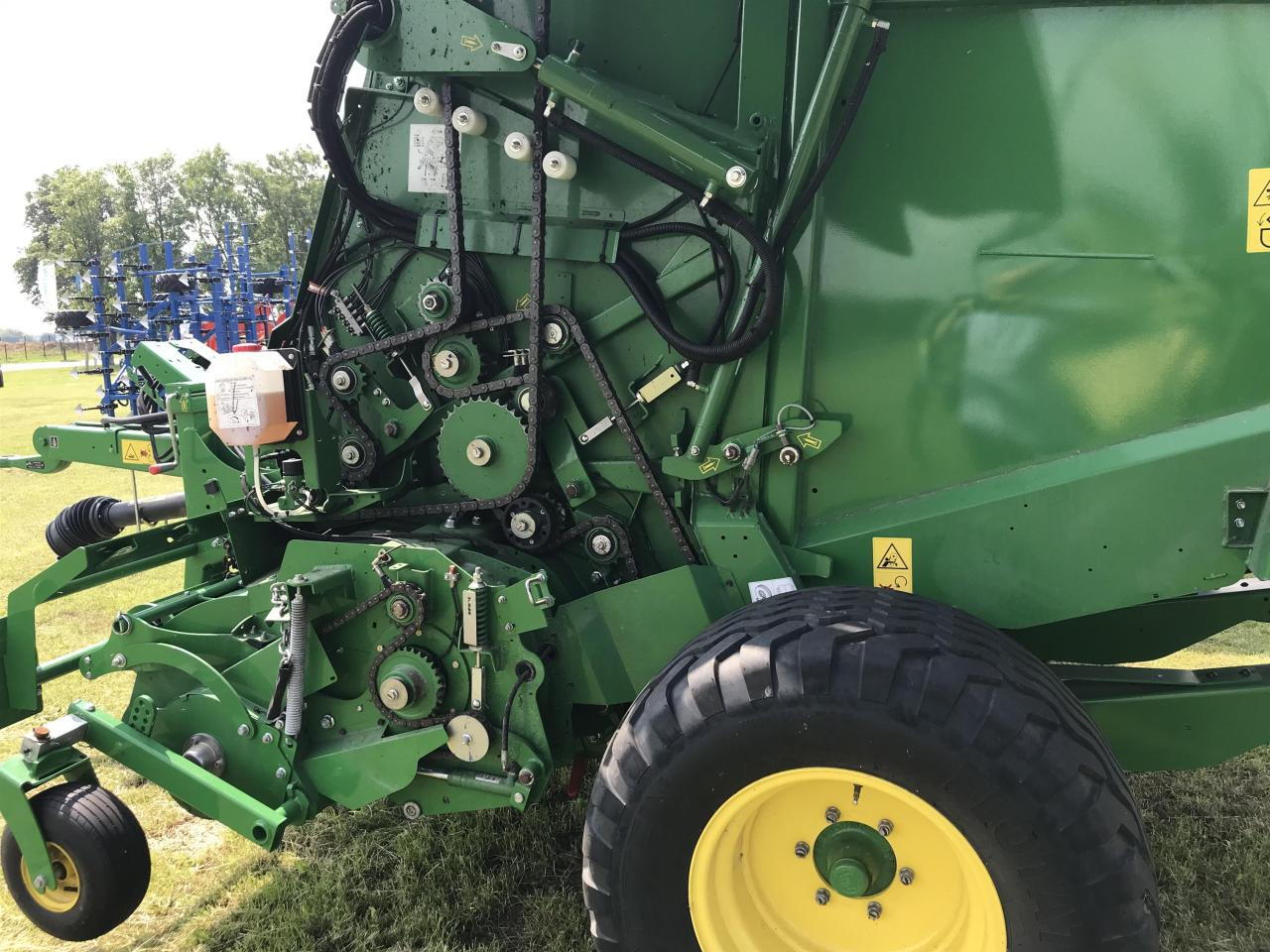 Heinapress, ümmargune John Deere V461M: pilt 8