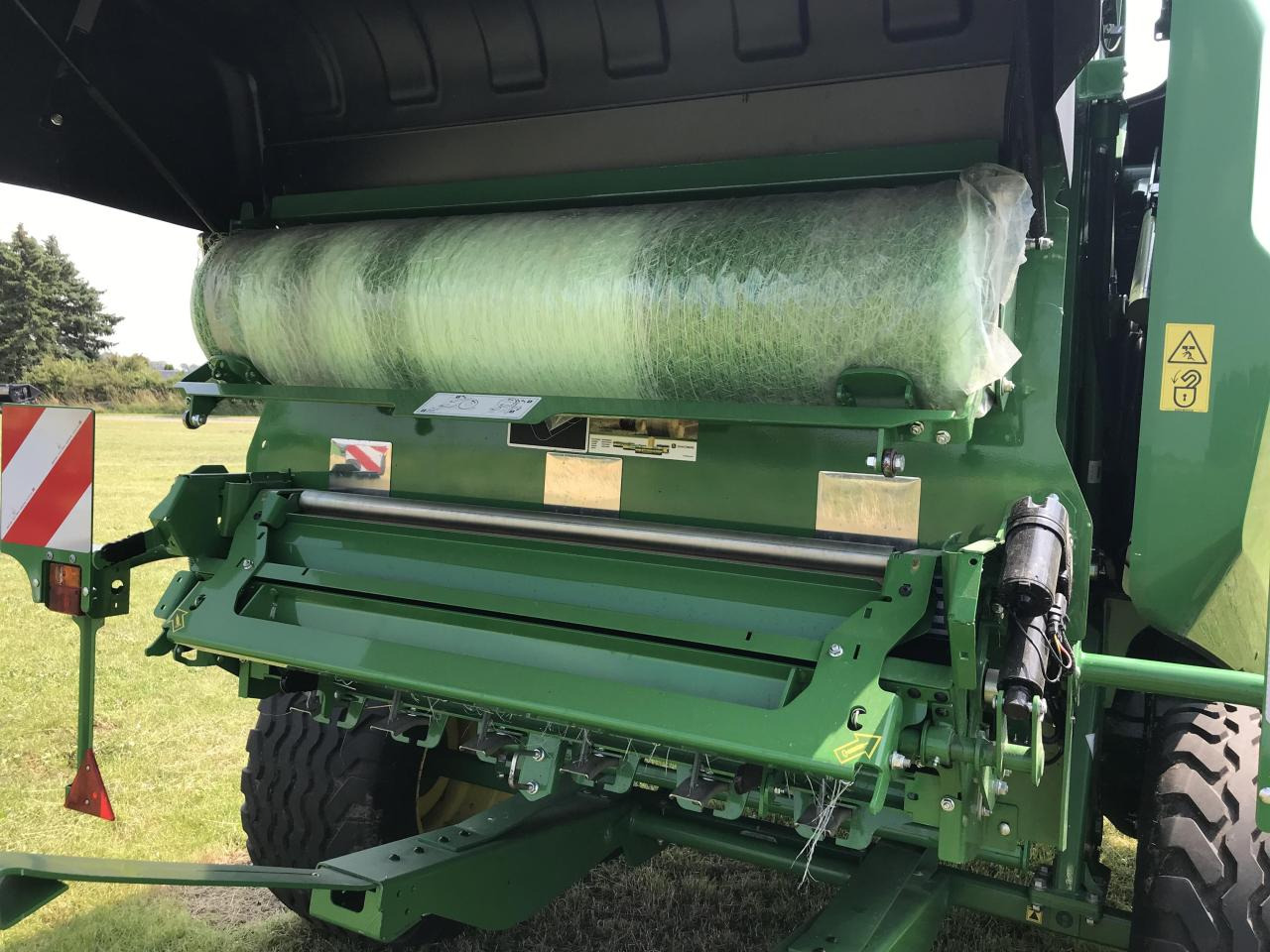 Heinapress, ümmargune John Deere V461M: pilt 10