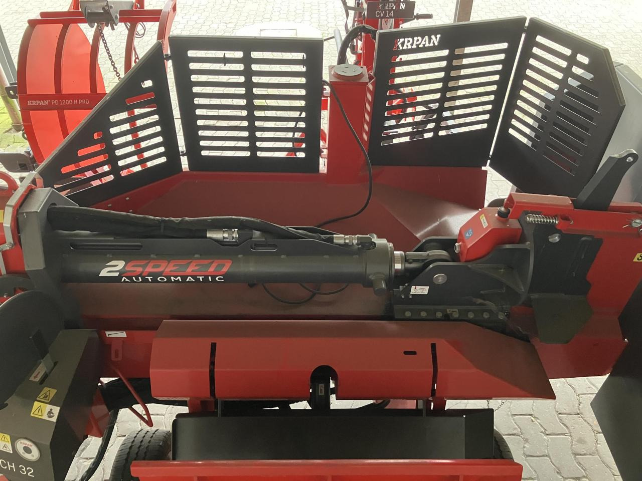 KRPAN CH 32 K - Saeraam: pilt 4 KRPAN CH 32 K - Saeraam: pilt 4