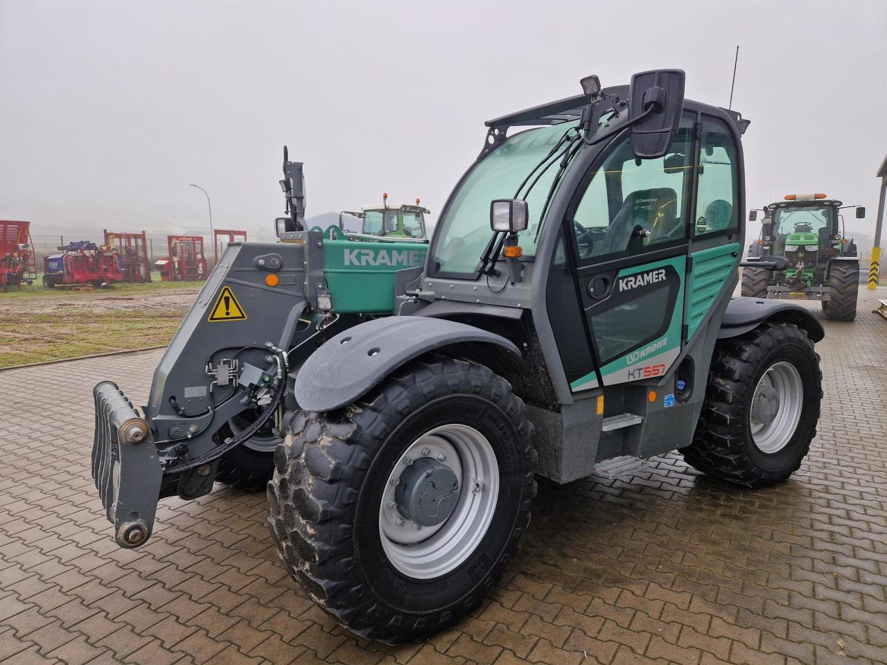 Kramer KT557 - Teleskooplaadur: pilt 2 Kramer KT557 - Teleskooplaadur: pilt 2