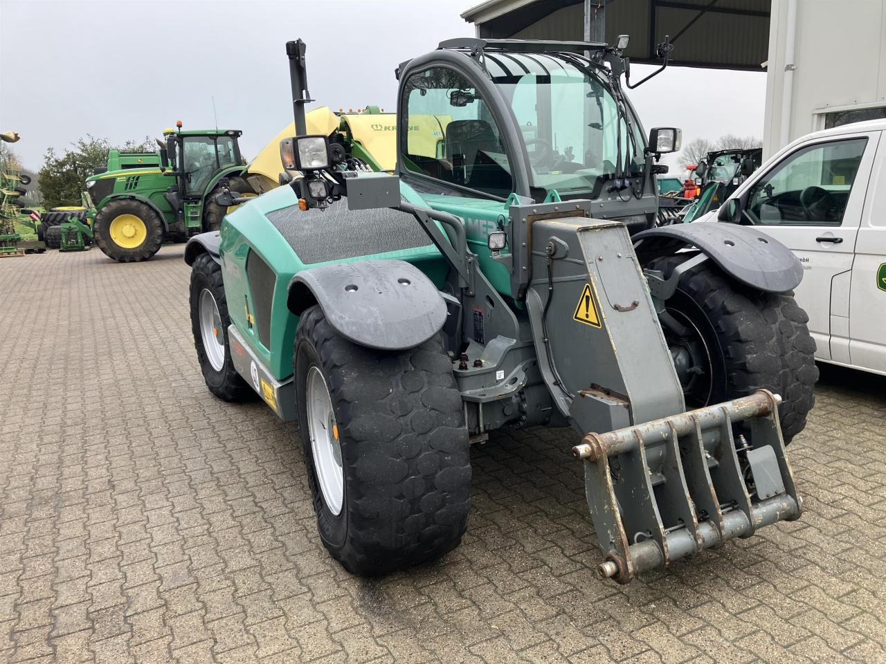 Kramer KT557 - Teleskooplaadur: pilt 1 Kramer KT557 - Teleskooplaadur: pilt 1