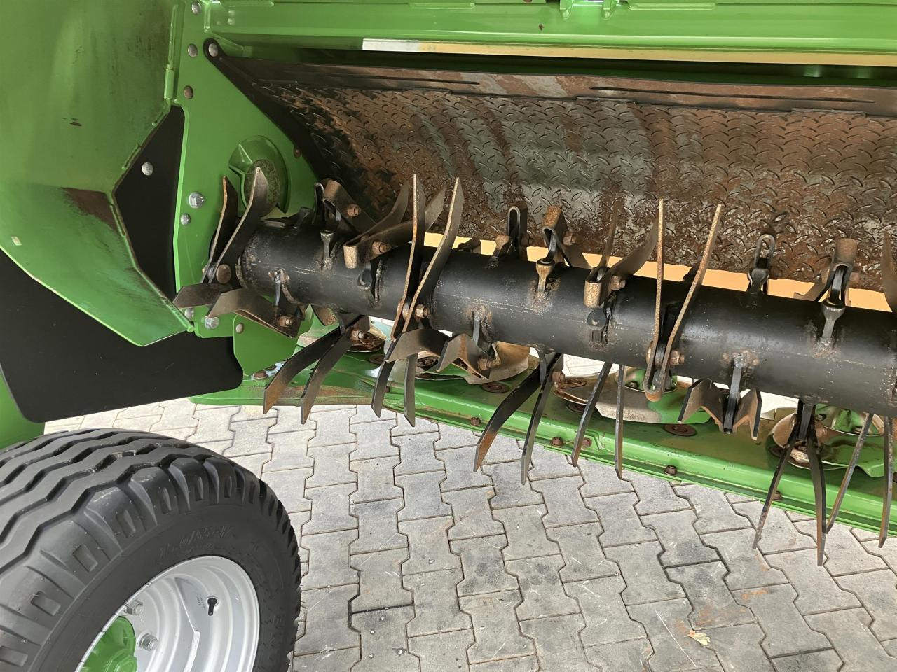Krone EC TS 320 CV - Niiduk: pilt 5 Krone EC TS 320 CV - Niiduk: pilt 5