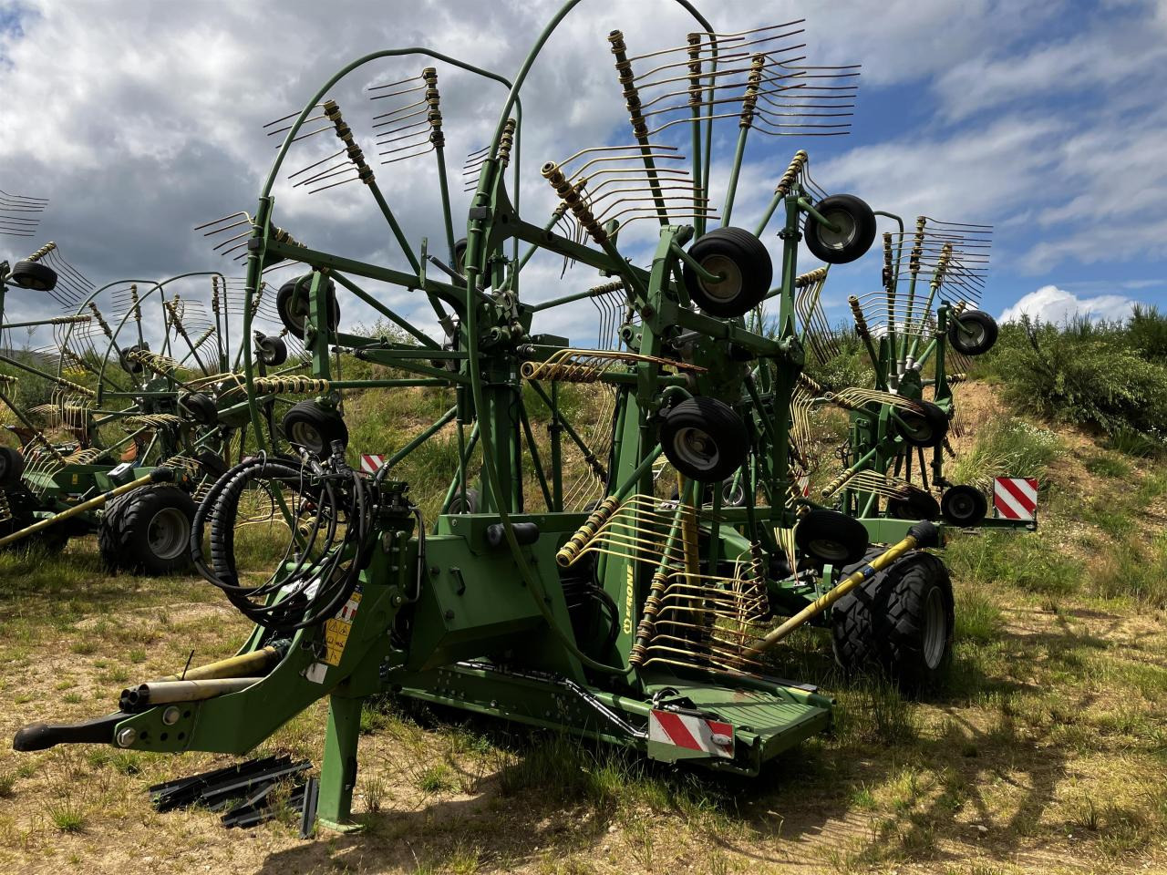 Krone Swadro 1400 Plus - Kaarutaja/ Reha: pilt 3 Krone Swadro 1400 Plus - Kaarutaja/ Reha: pilt 3