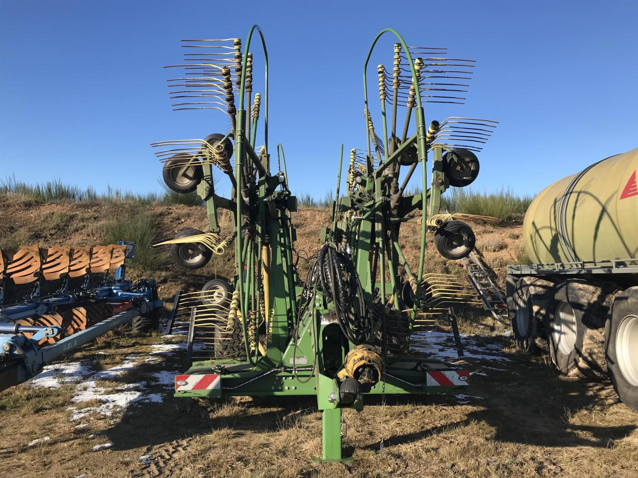 Krone Swadro 1400 Plus - Kaarutaja/ Reha: pilt 2 Krone Swadro 1400 Plus - Kaarutaja/ Reha: pilt 2