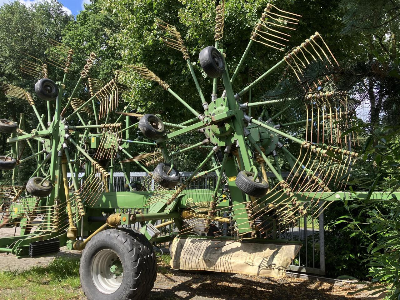 Krone Swadro 1400 - Kaarutaja/ Reha: pilt 1 Krone Swadro 1400 - Kaarutaja/ Reha: pilt 1