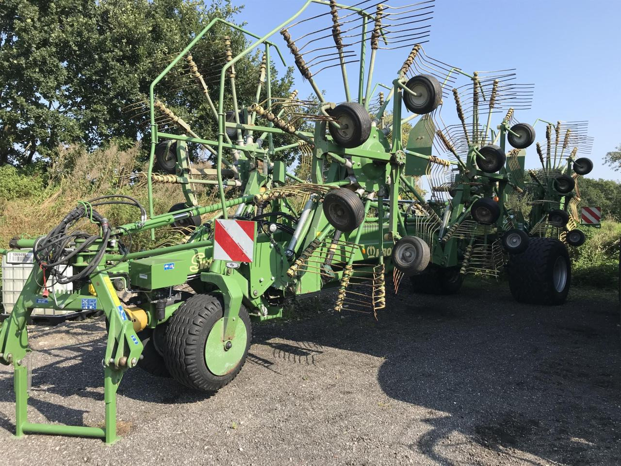 Krone Swadro 2000 - Kaarutaja/ Reha: pilt 1 Krone Swadro 2000 - Kaarutaja/ Reha: pilt 1