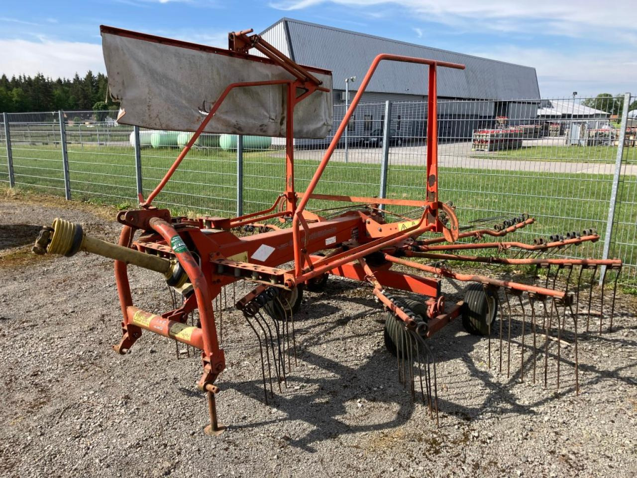 Kuhn GA 4311 GM - Kaarutaja/ Reha: pilt 1 Kuhn GA 4311 GM - Kaarutaja/ Reha: pilt 1