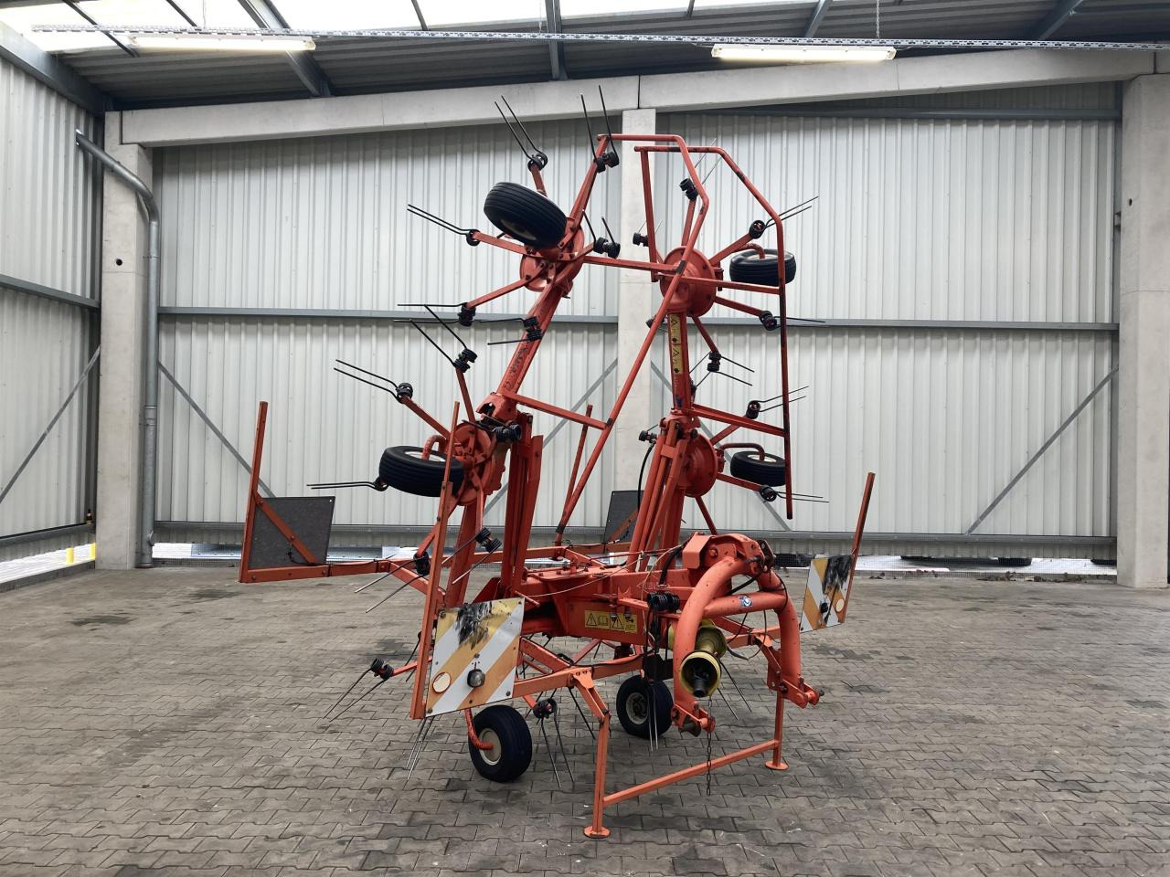 Kuhn GF 6301 MH - Kaarutaja/ Reha: pilt 2 Kuhn GF 6301 MH - Kaarutaja/ Reha: pilt 2