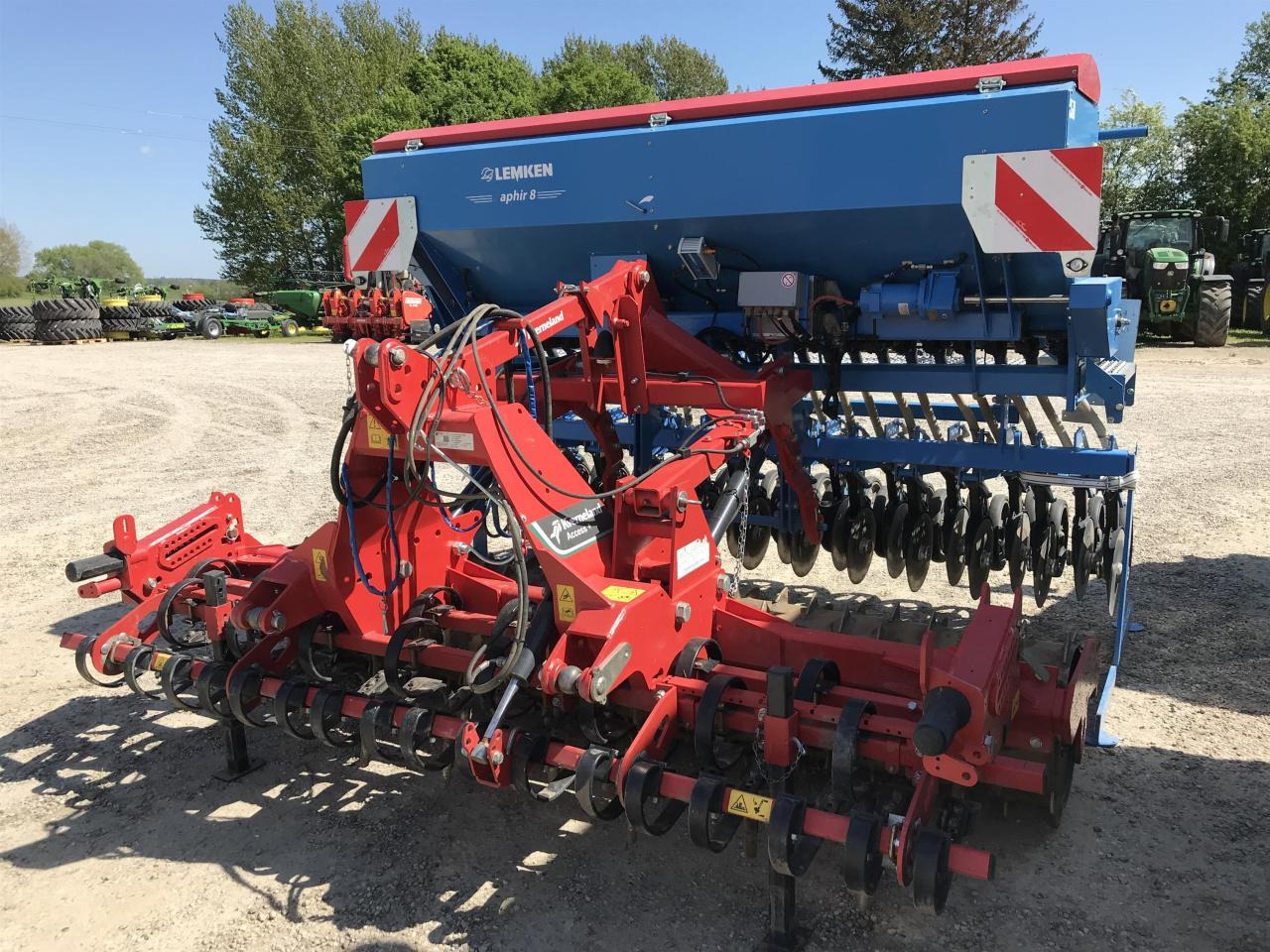 Lemken Saphir 8 Autoload - Külvimasin: pilt 1 Lemken Saphir 8 Autoload - Külvimasin: pilt 1