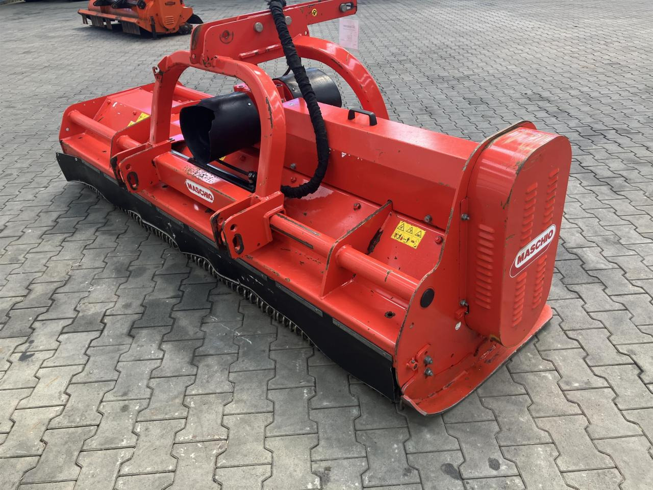 Maschio Bisonte 280 - Hooldusniiduk: pilt 4 Maschio Bisonte 280 - Hooldusniiduk: pilt 4