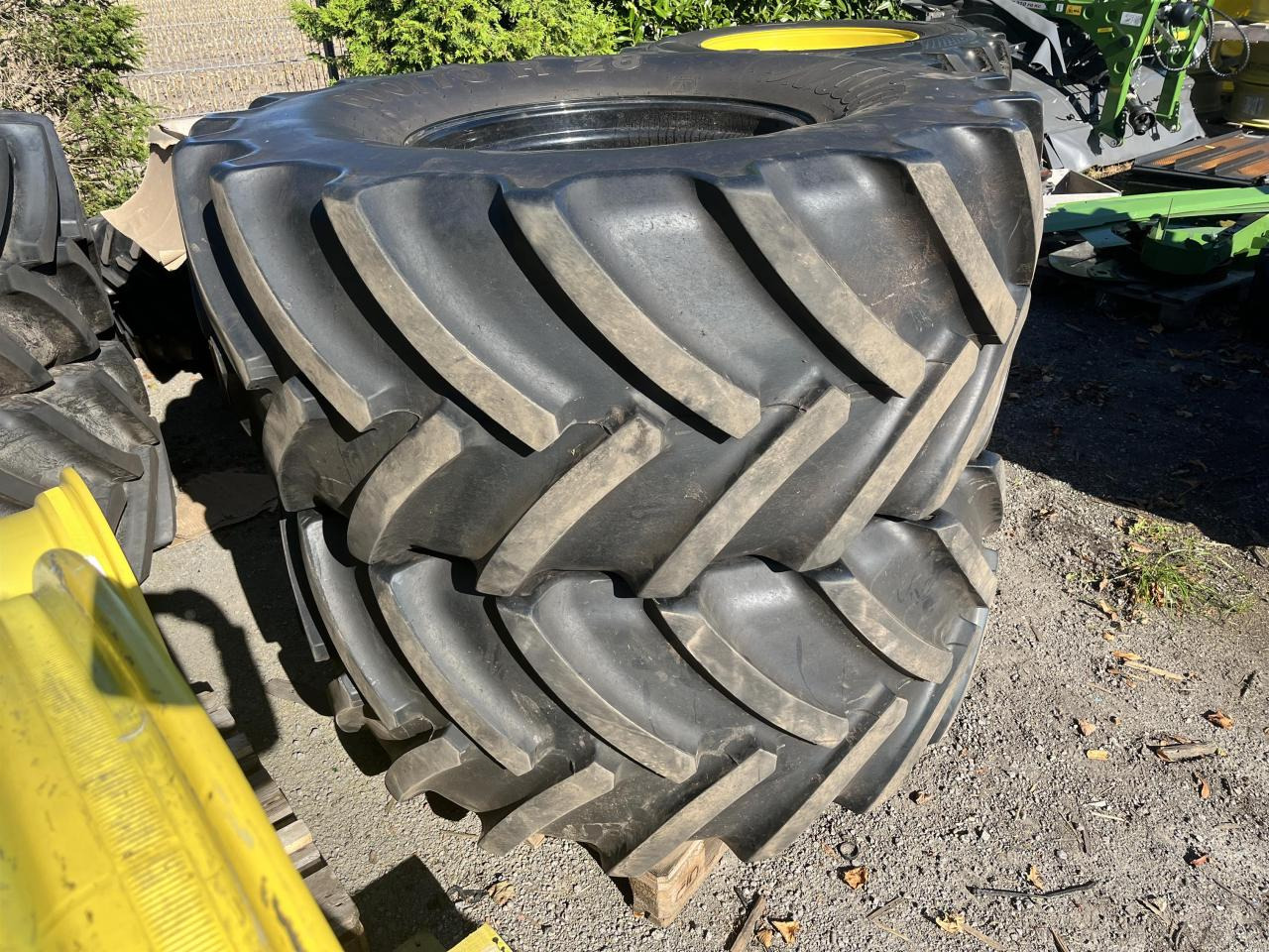 Mitas 600/70R30 - Rehv - Põllutööseade: pilt 1 Mitas 600/70R30 - Rehv - Põllutööseade: pilt 1