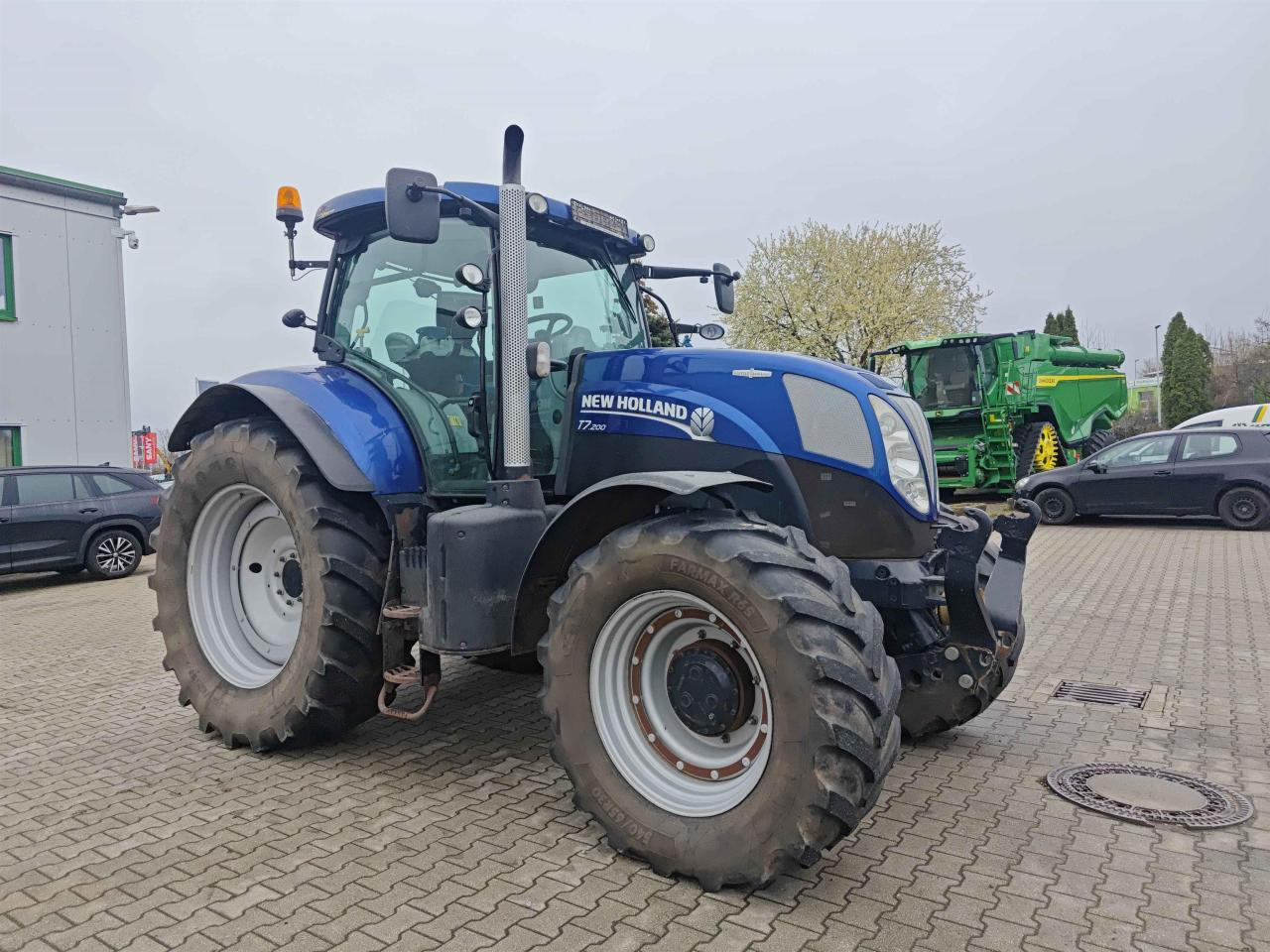 New Holland T7.200 - Traktor: pilt 1 New Holland T7.200 - Traktor: pilt 1