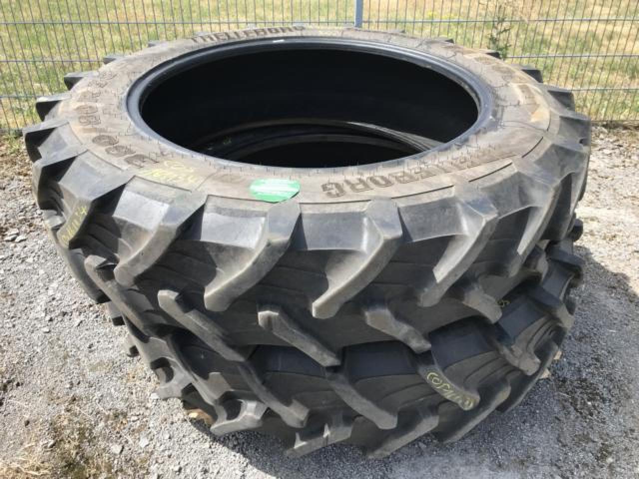 Trelleborg 380/80R38 - Rehv - Põllutööseade: pilt 1 Trelleborg 380/80R38 - Rehv - Põllutööseade: pilt 1