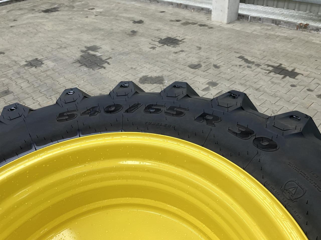 Trelleborg 540/65R30 - Rehv - Põllutööseade: pilt 2 Trelleborg 540/65R30 - Rehv - Põllutööseade: pilt 2