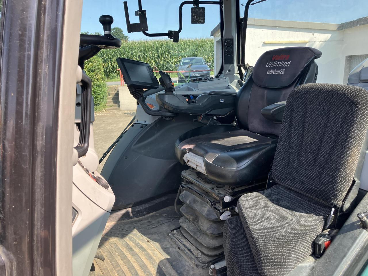 Valtra T 174 Direct - Traktor: pilt 4 Valtra T 174 Direct - Traktor: pilt 4