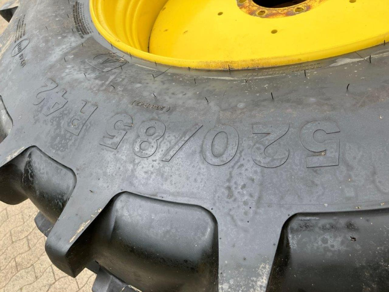 Vredestein 520/8R42 - Rehv - Põllutööseade: pilt 5 Vredestein 520/8R42 - Rehv - Põllutööseade: pilt 5