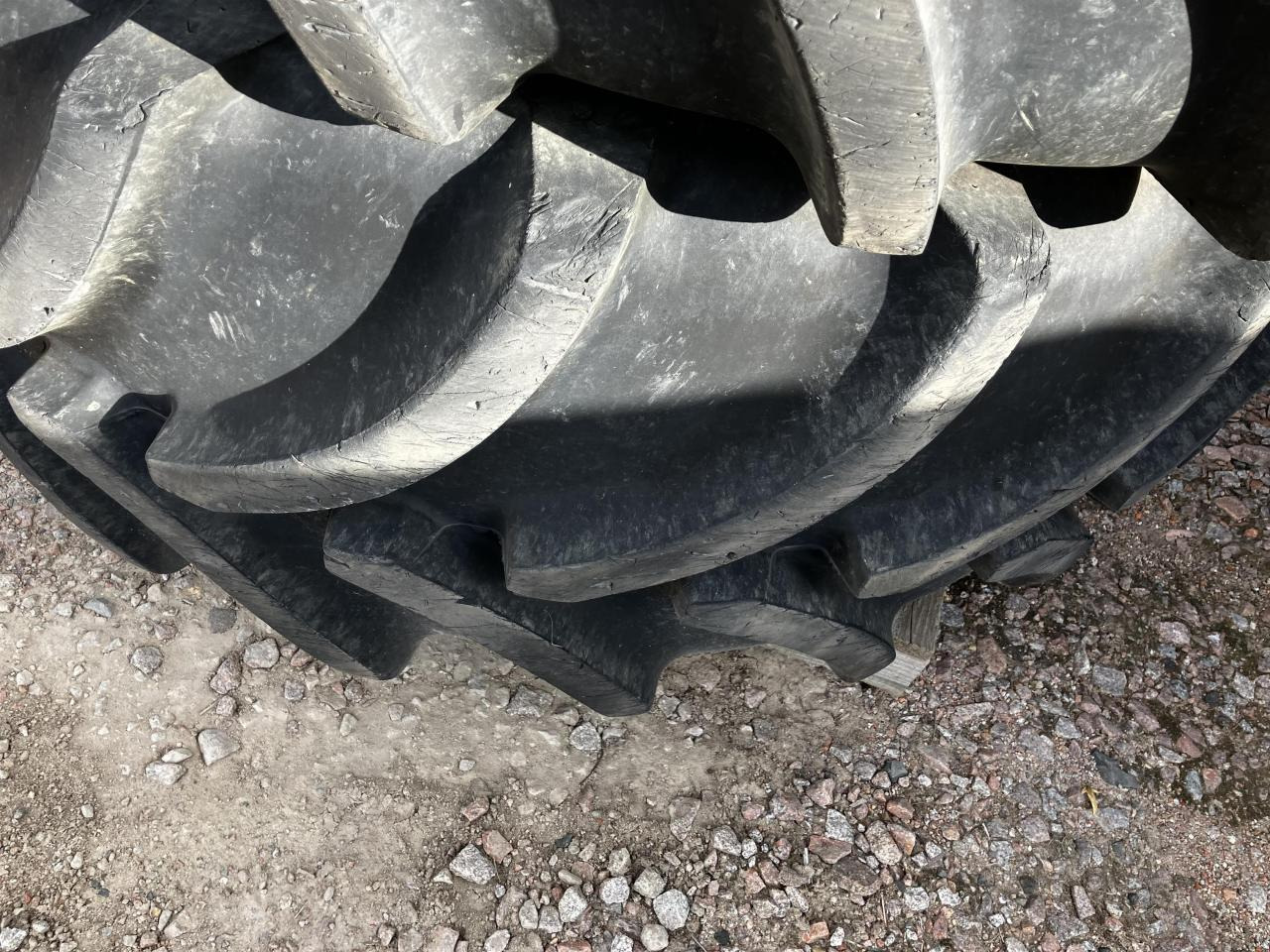 Vredestein 600/70R30 - Rehv - Põllutööseade: pilt 2 Vredestein 600/70R30 - Rehv - Põllutööseade: pilt 2