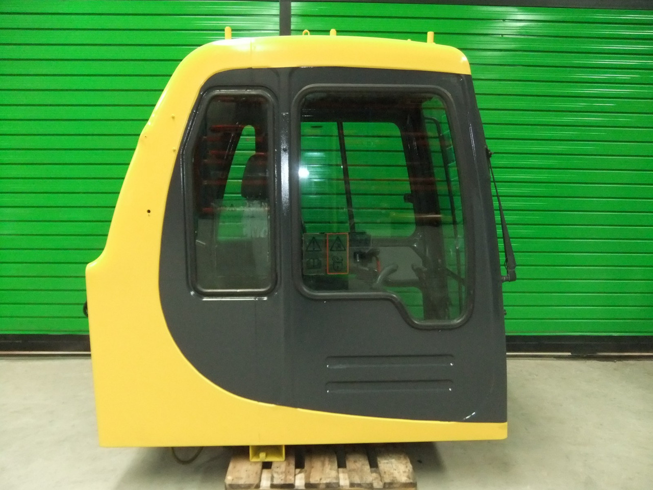 Cab EROPS KOMATSU PC340-6 - Kabiin - Ehitusmasinad: pilt 1 Cab EROPS KOMATSU PC340-6 - Kabiin - Ehitusmasinad: pilt 1