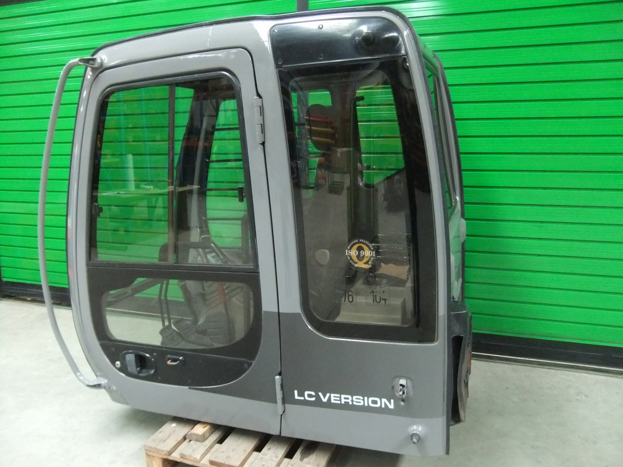 Cab FIAT-HITACHI EX215 71466300 - Kabiin - Ehitusmasinad: pilt 3 Cab FIAT-HITACHI EX215 71466300 - Kabiin - Ehitusmasinad: pilt 3