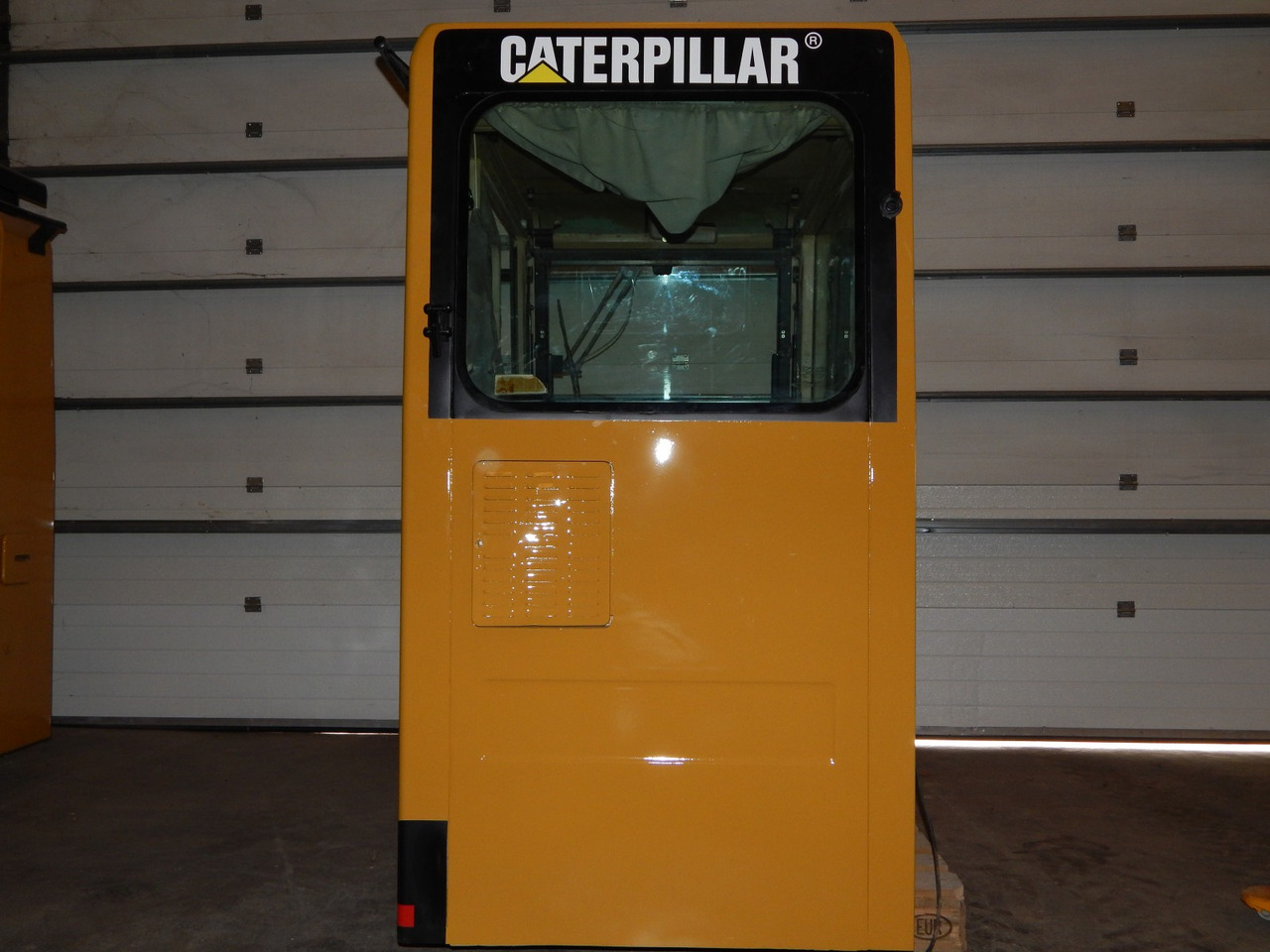 Cab ROPS CATERPILLAR 365B - Kabiin - Ehitusmasinad: pilt 5 Cab ROPS CATERPILLAR 365B - Kabiin - Ehitusmasinad: pilt 5