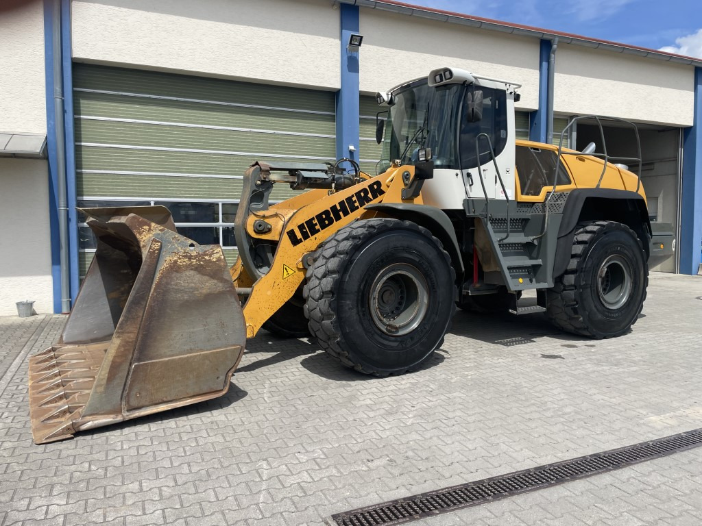 Liebherr L 576 - Rataslaadur: pilt 1 Liebherr L 576 - Rataslaadur: pilt 1