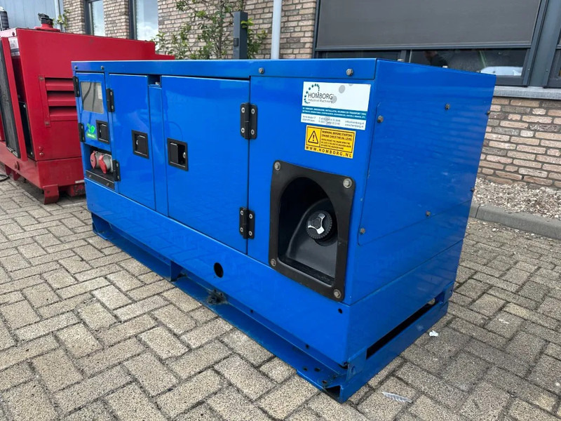 Atlas-Copco QAS 14 Yanmar Stamford 15 kVA Silent generatorset - Generaatorikomplekt: pilt 4 Atlas-Copco QAS 14 Yanmar Stamford 15 kVA Silent generatorset - Generaatorikomplekt: pilt 4