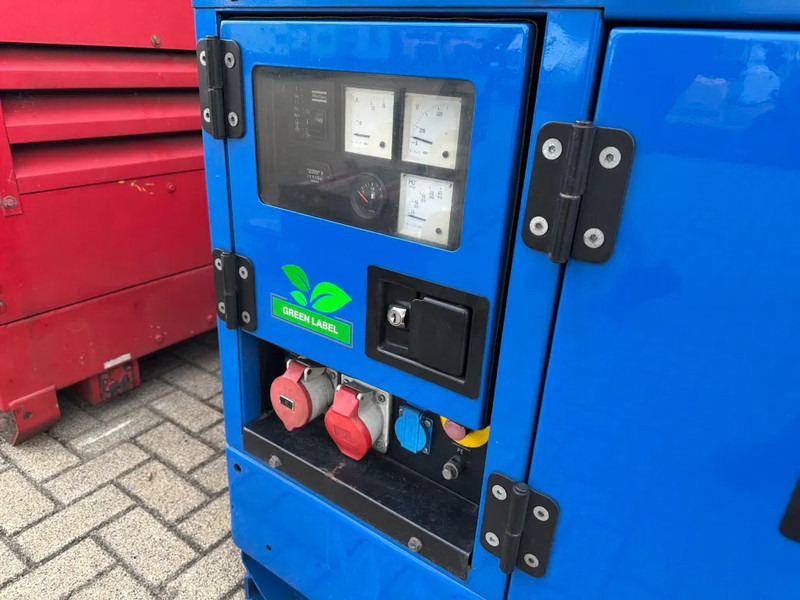 Atlas-Copco QAS 14 Yanmar Stamford 15 kVA Silent generatorset - Generaatorikomplekt: pilt 5 Atlas-Copco QAS 14 Yanmar Stamford 15 kVA Silent generatorset - Generaatorikomplekt: pilt 5