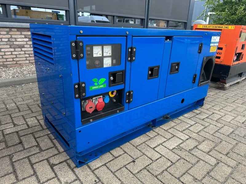 Atlas-Copco QAS 14 Yanmar Stamford 15 kVA Silent generatorset - Generaatorikomplekt: pilt 1 Atlas-Copco QAS 14 Yanmar Stamford 15 kVA Silent generatorset - Generaatorikomplekt: pilt 1