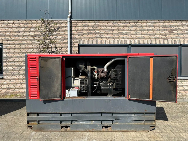 Atlas-Copco QAS 60 Perkins Stamford 60 kVA Silent Rental generatorset - Generaatorikomplekt: pilt 3 Atlas-Copco QAS 60 Perkins Stamford 60 kVA Silent Rental generatorset - Generaatorikomplekt: pilt 3