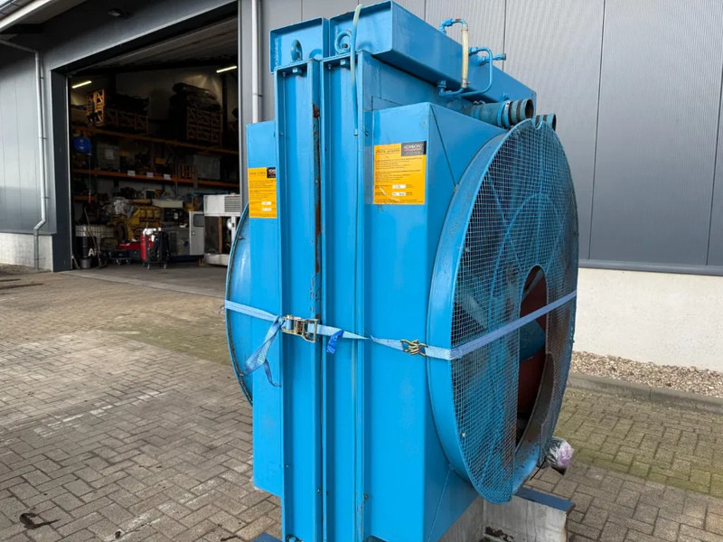 Cummins KTTA 19 G Radiateur Koeler Radiator 700 PK - Mootor - Materjali käitlemise seade: pilt 4 Cummins KTTA 19 G Radiateur Koeler Radiator 700 PK - Mootor - Materjali käitlemise seade: pilt 4