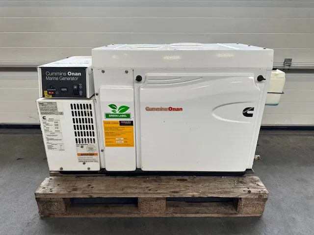 Cummins Onan MDKBP Kubota 4 cilinder Diesel 13.5 kVA Marine Silent generatorset - Generaatorikomplekt: pilt 1 Cummins Onan MDKBP Kubota 4 cilinder Diesel 13.5 kVA Marine Silent generatorset - Generaatorikomplekt: pilt 1