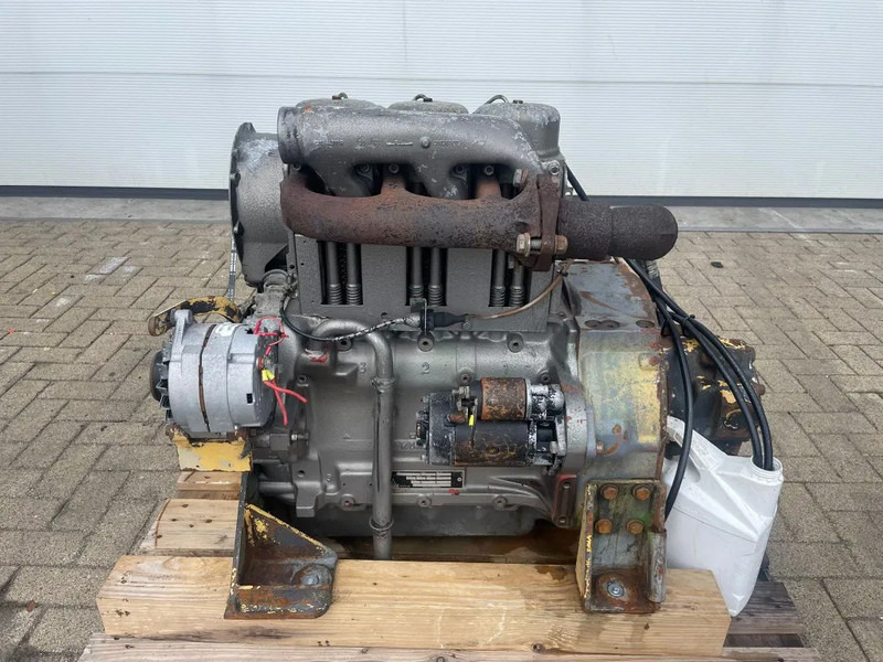 Deutz F3L 912 Motor 3 cilinder 38 kW 52 PK Diesel Motor - Mootor - Materjali käitlemise seade: pilt 2 Deutz F3L 912 Motor 3 cilinder 38 kW 52 PK Diesel Motor - Mootor - Materjali käitlemise seade: pilt 2