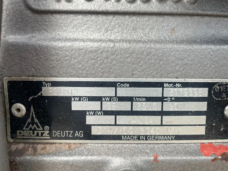 Deutz F3L 912 Motor 3 cilinder 38 kW 52 PK Diesel Motor - Mootor - Materjali käitlemise seade: pilt 3 Deutz F3L 912 Motor 3 cilinder 38 kW 52 PK Diesel Motor - Mootor - Materjali käitlemise seade: pilt 3