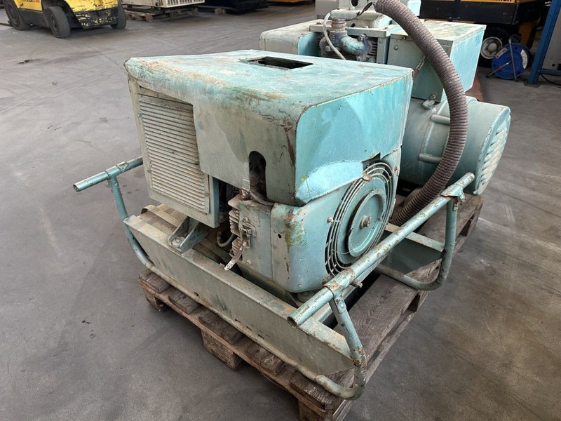 GENERATOR Onan Portaweld 200 Las generator Welding generator 200 Amp Benzine Petrol - Generaatorikomplekt: pilt 2 GENERATOR Onan Portaweld 200 Las generator Welding generator 200 Amp Benzine Petrol - Generaatorikomplekt: pilt 2