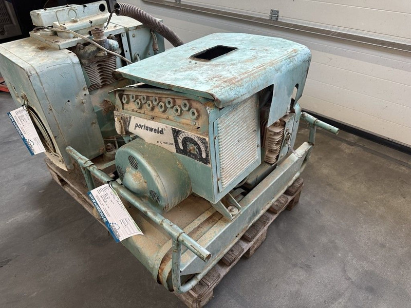 GENERATOR Onan Portaweld 200 Las generator Welding generator 200 Amp Benzine Petrol - Generaatorikomplekt: pilt 4 GENERATOR Onan Portaweld 200 Las generator Welding generator 200 Amp Benzine Petrol - Generaatorikomplekt: pilt 4