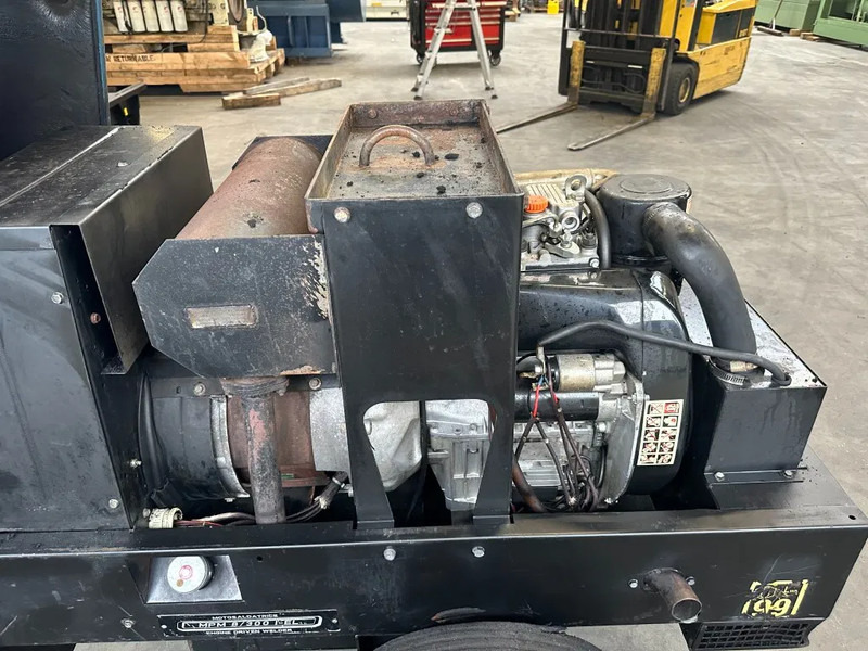 Generaatorikomplekt GenSet MPM 8 / 300 I-EL 8 kVA 300 Amp Las generatorset: pilt 13