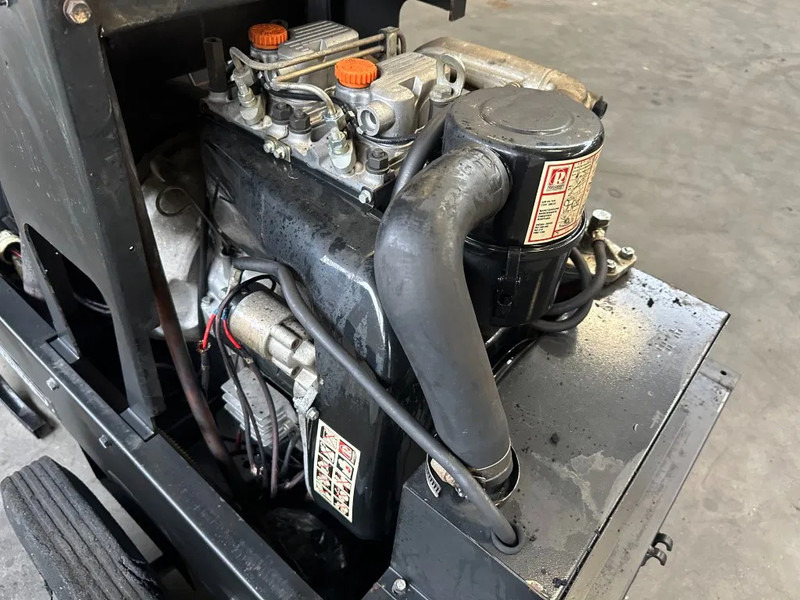 Generaatorikomplekt GenSet MPM 8 / 300 I-EL 8 kVA 300 Amp Las generatorset: pilt 11