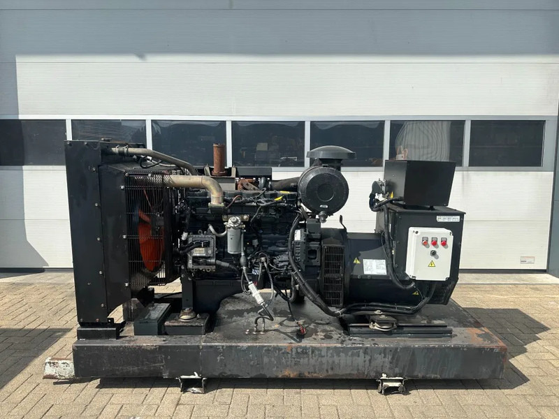 Himoinsa Iveco NEF 60 TE2 Stamford 200 kVA generatorset - Generaatorikomplekt: pilt 1 Himoinsa Iveco NEF 60 TE2 Stamford 200 kVA generatorset - Generaatorikomplekt: pilt 1