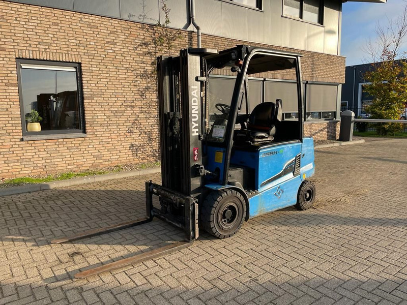 Hyundai 25BH-9 Elektra 2.5 ton Triplex Freelift Sideshift Heftruck - Elektritõstuk: pilt 2 Hyundai 25BH-9 Elektra 2.5 ton Triplex Freelift Sideshift Heftruck - Elektritõstuk: pilt 2